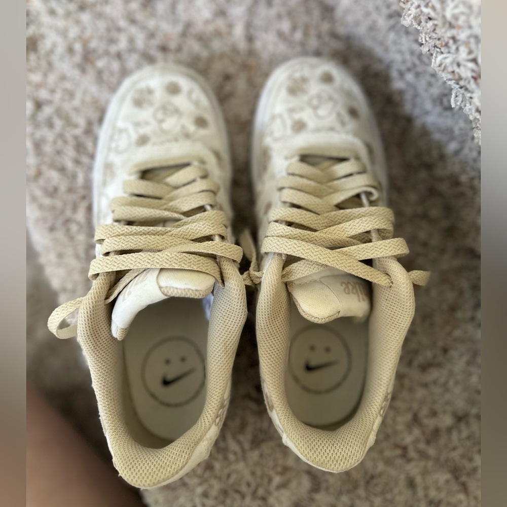 Nike women’s lows
